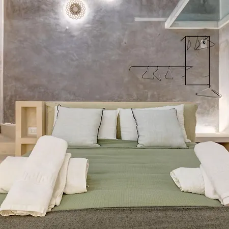 Guest house Via Cota 24 Raro 3*